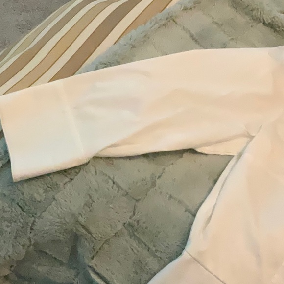 White, 100% cotton shirt - Picture 2 of 8